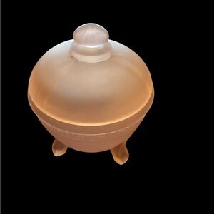 Elegant Pink Satin Tassaunt Glass Powder Dish w/Greek Key Design. (5-L)